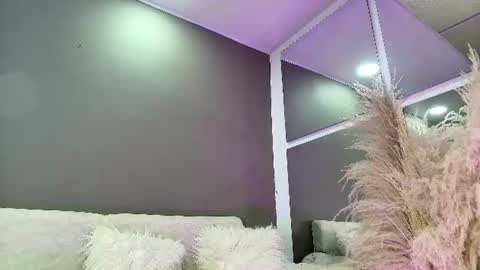 ZOE online show from June 10, 9:35 pm