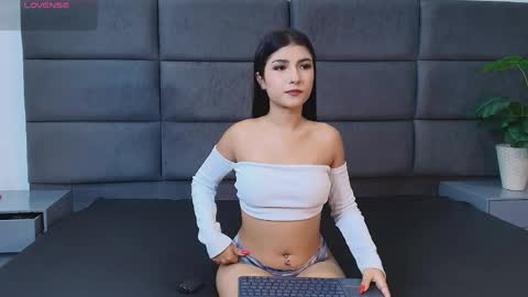 ZOE online show from April 11, 2:32 pm