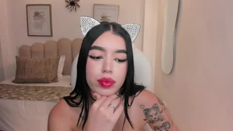  zoee jackson online show from May 31, 7:37 pm