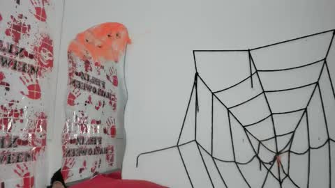 zoee online show from October 17, 3:32 am