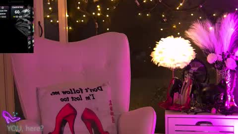 ZoeMesmerize online show from November 3, 11:33 am