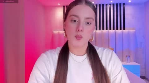 Zoey Walker online show from November 7, 11:56 am