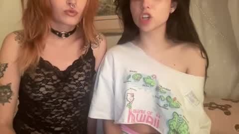 zoeyyb666 online show from November 11, 6:15 am