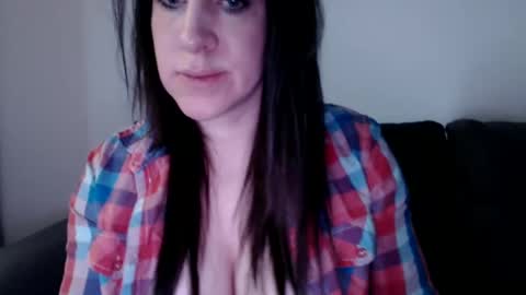 zoibee online show from January 9, 8:13 am