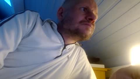 zolexthomas online show from April 7, 6:10 pm