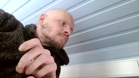 zolexthomas online show from January 9, 12:30 pm