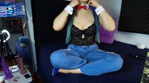 zpzphot online show from April 5, 9:23 pm