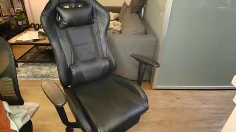 Zuko online show from October 24, 2:01 am