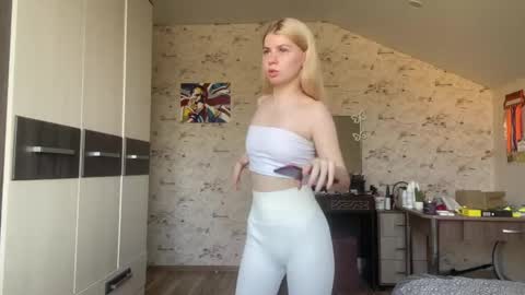 Emma online show from May 6, 8:53 am