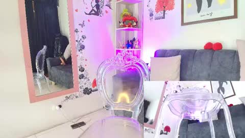 zully_green online show from April 25, 4:36 am