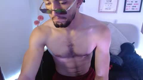 Snapshot of zyon_benet1 chatting on September 16, 2:53 pm Zyon online show from September 16, 2:53 pm
