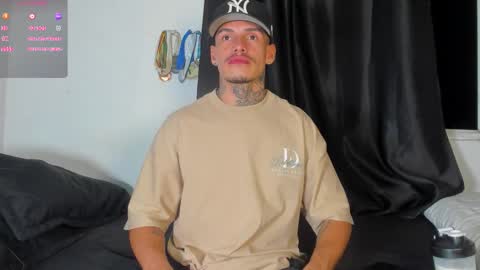 zyon garcia online show from November 18, 12:46 am