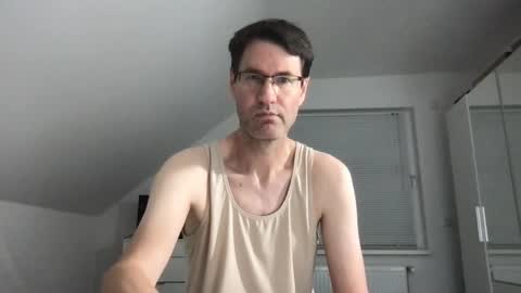 Snapshot of zzz123_cam chatting on September 12, 2:19 pm zzz123_cam online show from September 12, 2:19 pm
